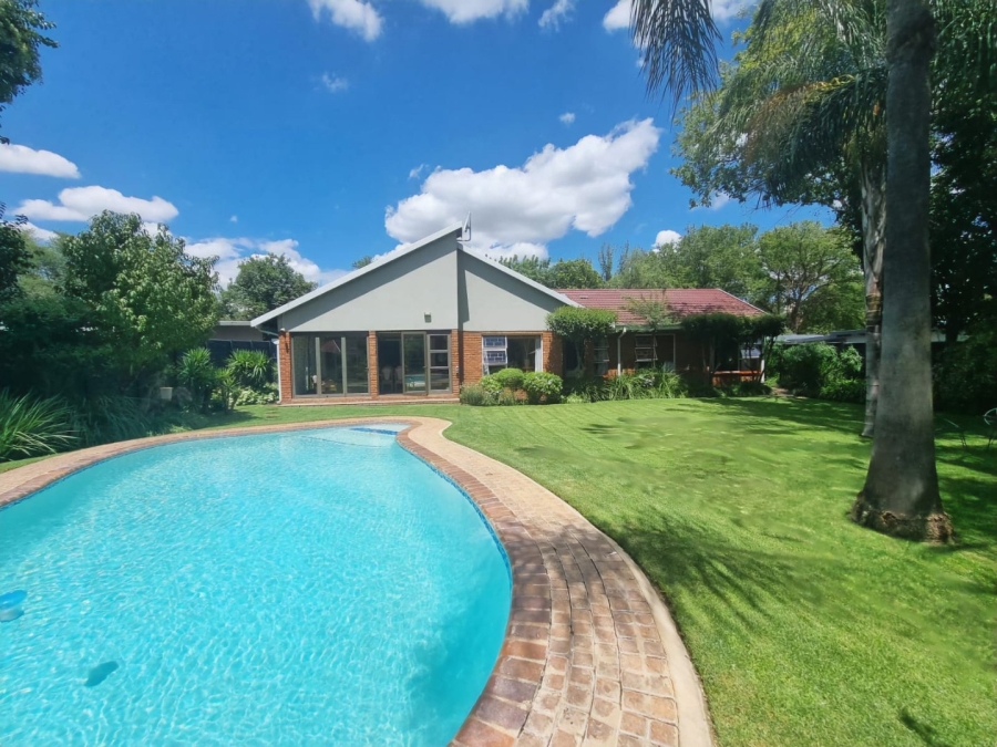 3 Bedroom Property for Sale in Ifafi North West